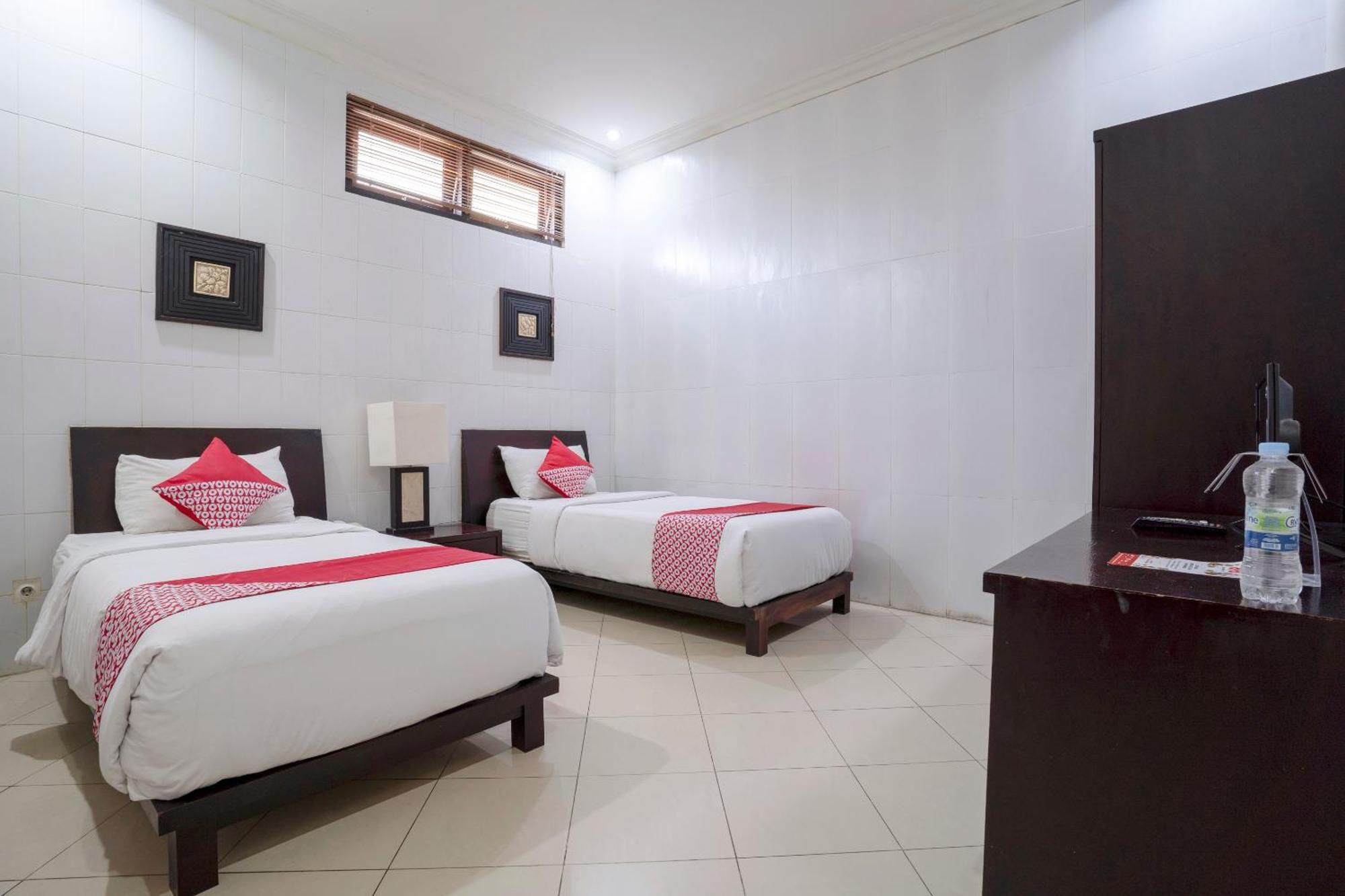 Oyo 482 Anika Guest House Kuta  Bagian luar foto