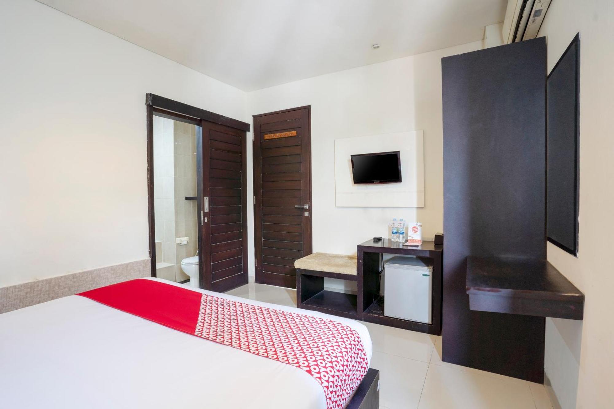 Oyo 482 Anika Guest House Kuta  Bagian luar foto