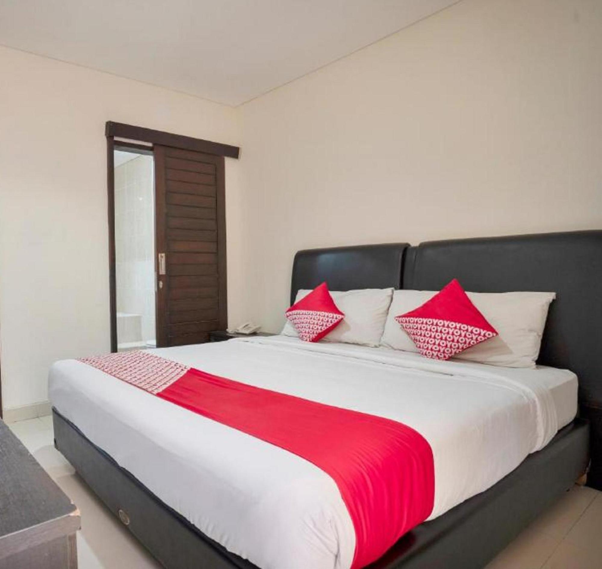 Oyo 482 Anika Guest House Kuta  Bagian luar foto